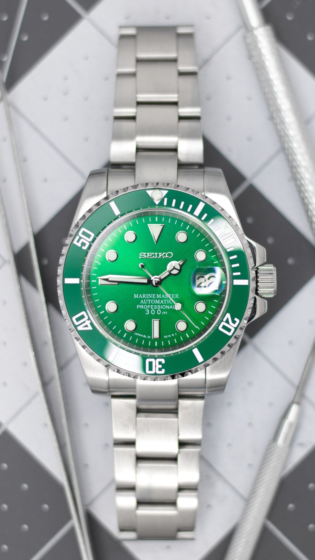 Seiko Mod Submariner Hulk