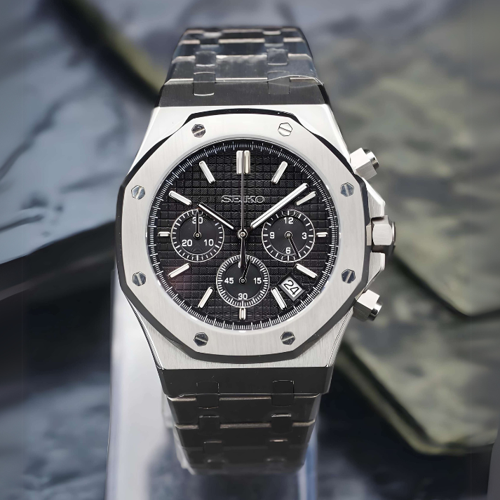 Royal Seikoak Black Chronograph
